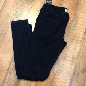 Women’s hollister jeans